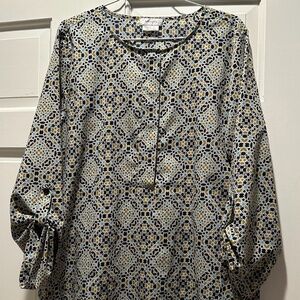 Van Heusen women's large multi-color 100% polyester